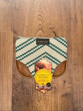 Mongoose South Africa Canvas and Leather Zip Coin Purse - Green & Cream